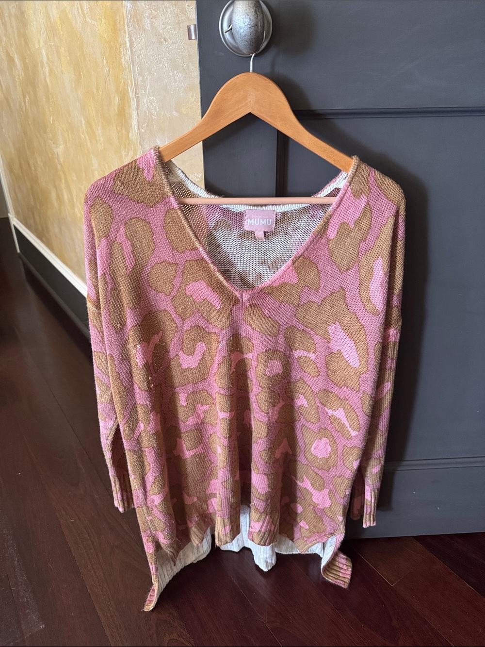 Show Me Your MuMu Pink & Brown Leopard-Print V-Neck Sweater
